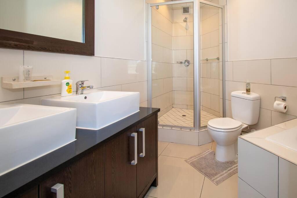 Manhattan Towers 1 Bedroom Flat Apartment *