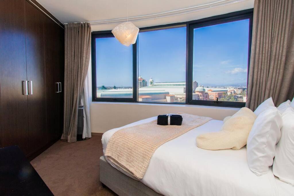 Manhattan Towers 1 Bedroom Flat Cape Town